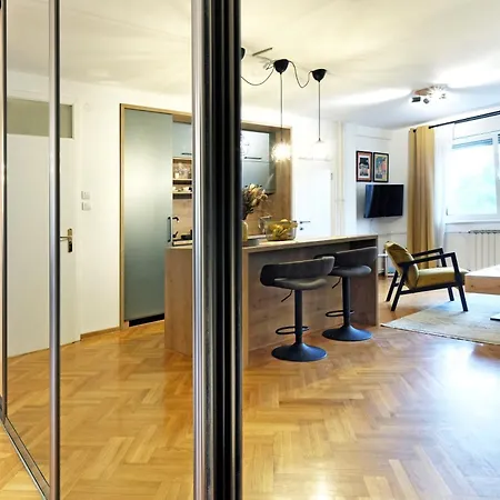 Downtown Nest Апартаменты